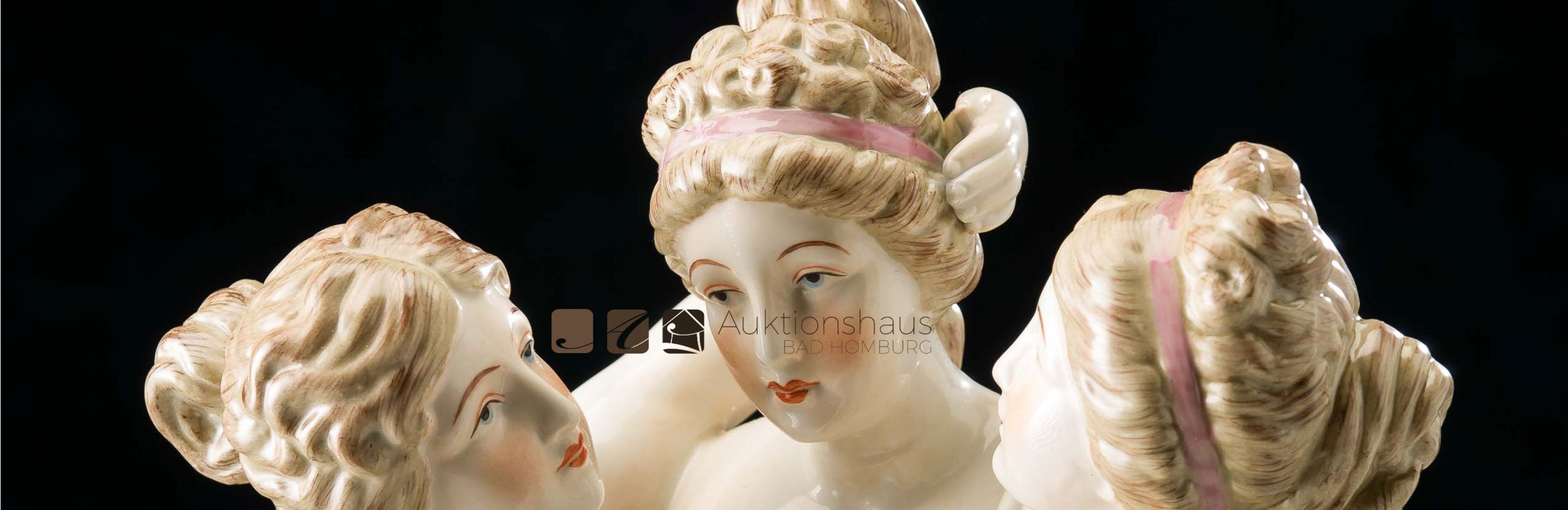 Lass Dich von uns in die gute alte Zeit versetzen. Fr&uuml;her war sicherlich nicht alles besser, aber vieles eleganter und die Liebe zum Detail stand im Vordergrund. Mit unserer Marke Aubaho m&ouml;chten wir die sch&ouml;nsten Wohnstile von damals aufleben lassen. Ob f&uuml;r Deine Wohnr&auml;ume oder f&uuml;r Deinen Garten, hier findest Du f&uuml;r jeden Bereich das passende Objekt. Dabei sind der Kombination von neueren und &auml;lteren Stilen keine Grenzen gesetzt. Bei uns findest Du ein Grammophon f&uuml;r alte Schellackplatten, oder auch ein handgemaltes Gem&auml;lde der Moderne. Wir bieten Dir Gartenm&ouml;bel im antiken Stil und dazu passend wundersch&ouml;ne Skulpturen. Dekoration und Geschenke, Kunst vom Gem&auml;lde bis zur Bronzeskulptur im Antik-Stil oder Design der Moderne von aubaho.